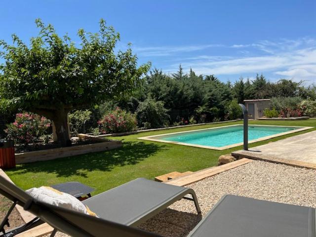 Une Nuit En Luberon Puyvert Екстериор снимка