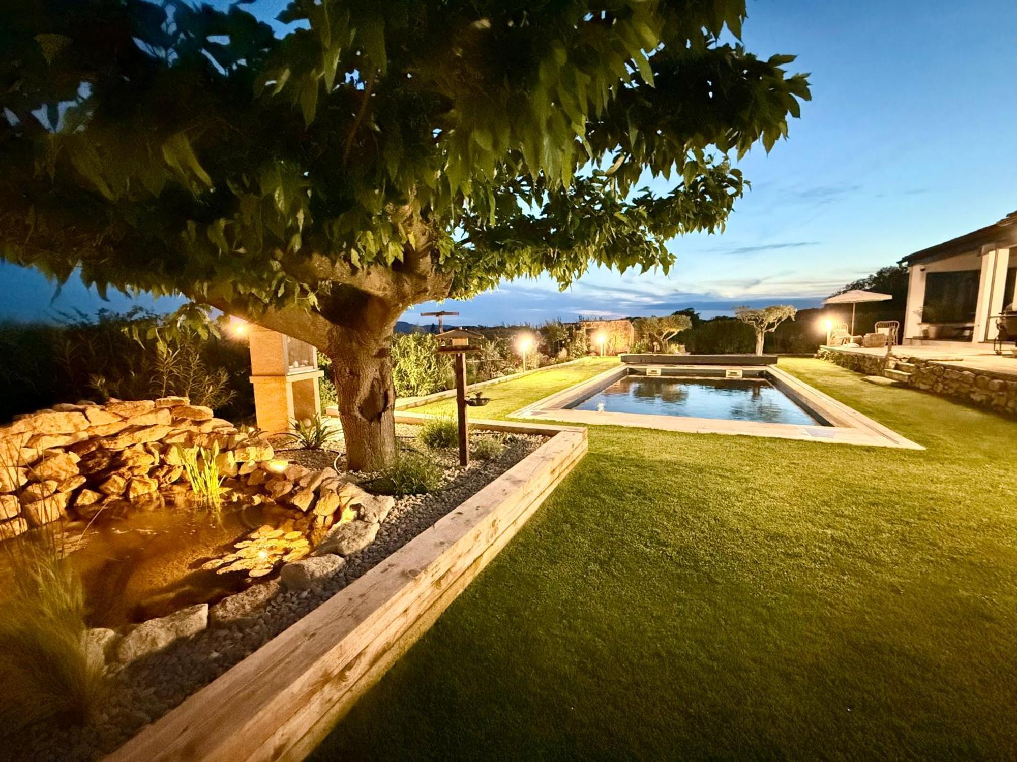 Une Nuit En Luberon Puyvert Екстериор снимка